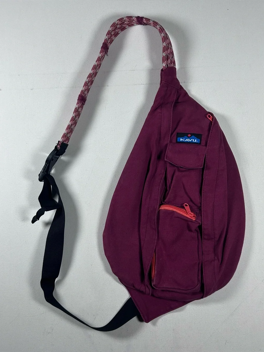 Kavu Rope Sling Crossbody Bag Red Raspberry Pockets Adjustable Festival Gear